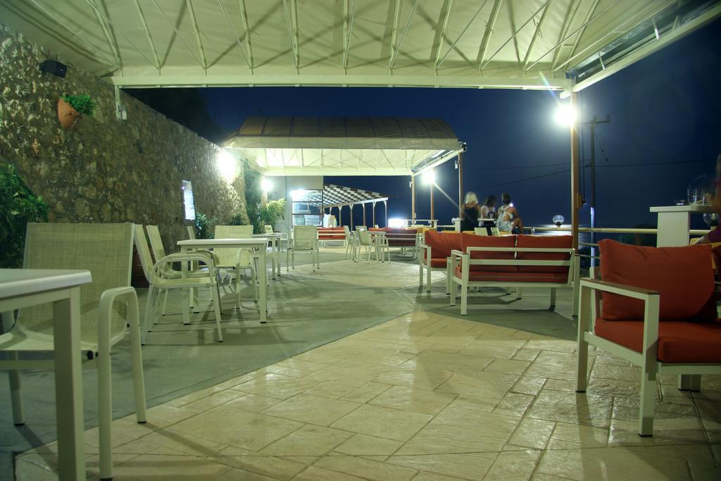 Santa Marina Apartments Rodakino Exterior photo